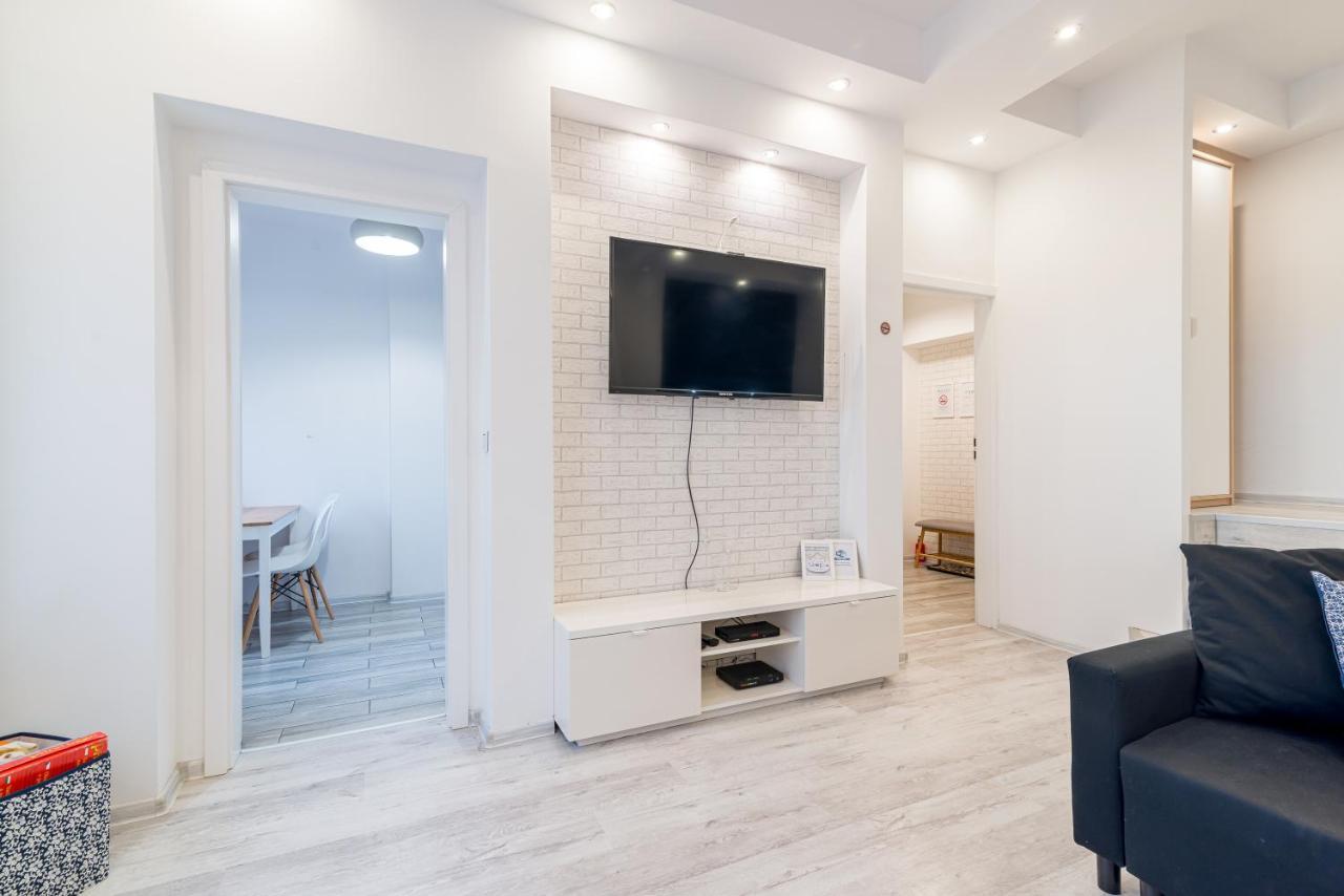 Lux Apartment In White 格但斯克 外观 照片