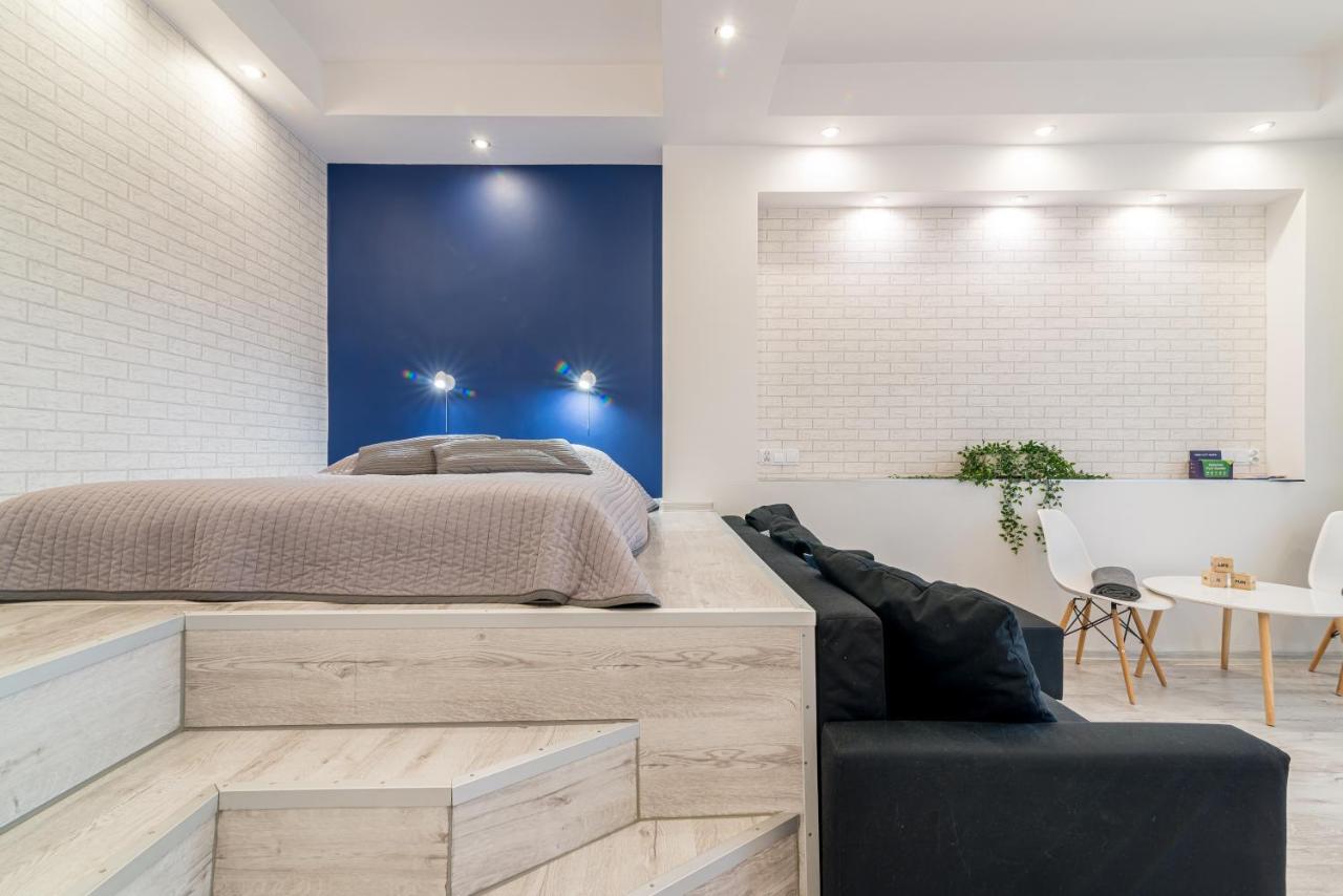 Lux Apartment In White 格但斯克 外观 照片