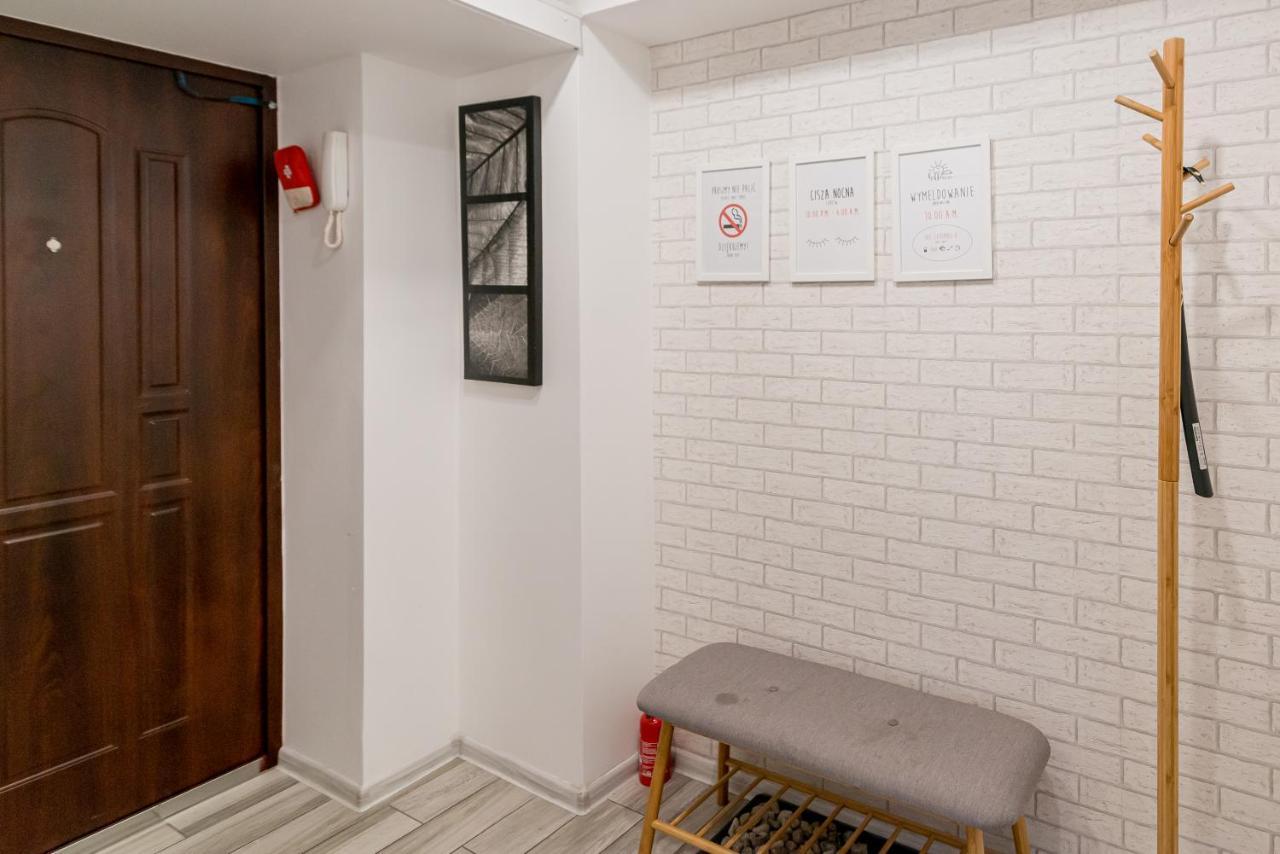 Lux Apartment In White 格但斯克 外观 照片