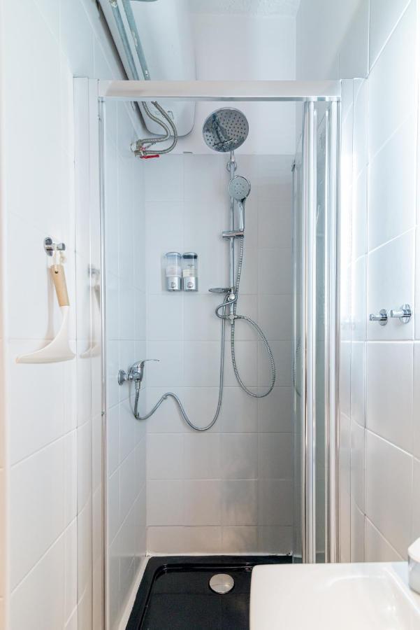 Lux Apartment In White 格但斯克 外观 照片